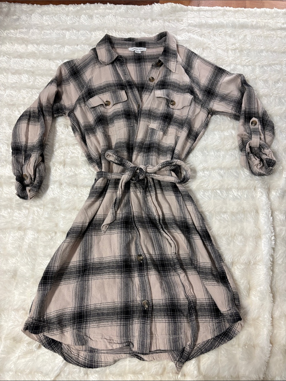 Small American Eagle Plaid Button-Front Shirt Dress in Blush and Black